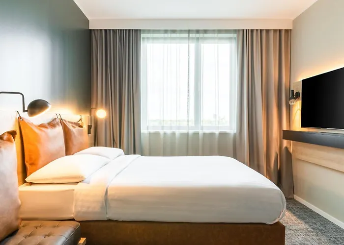 Hotel Am Moxy Berlin Airport